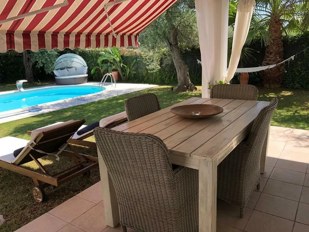 Villa Ines Con Piscina Sud Sardegna Capoterra 0*,